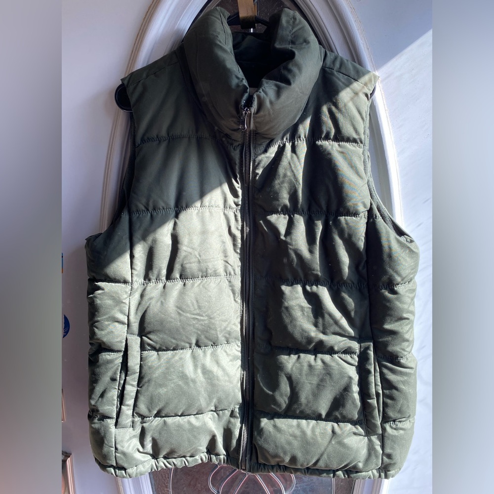 💚 Old Navy Puffy Vest - Women’s XL